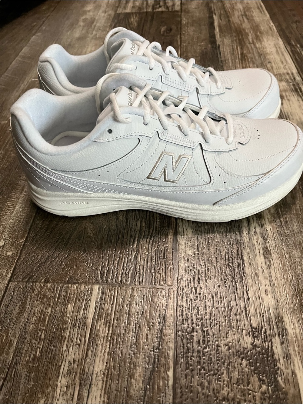 New Balance Women's 577 V1 Lace-up Shoes
Walking Shoes Sz 10.5W